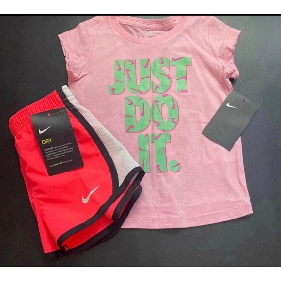 NWT Nike Athletic Set Girls Size 3T - Picture 1 of 3